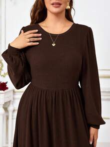 EMERY ROSE Robe décontractée en polaire texturée à col rond et manches longues pour femmes grandes tailles, automne - Tabac - Voir 4