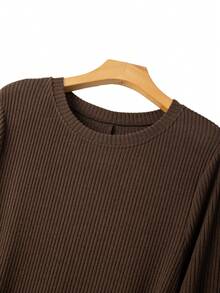 GlowEve CURVE 大码女式休闲复古做旧纹理面料舒适家居服彩色长袖连衣裙，纹理面料时尚印花阔腿裤，适合返校、毕业典礼、情人节、音乐节、母亲节、万圣节、感恩节、复活节、国庆节、舞会、约会、派对、婚礼、户外活动等场合。 - 棕色 - 查看 3