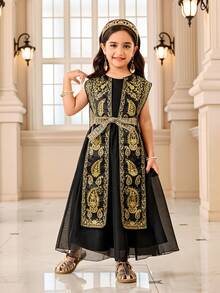 SHEIN Young Girls Vintage Print Sleeveless Dress With A Matching Delicate Belt, Plus A Flowing Chiffon Poncho-Style Jacket - 2 Piece Set, Inspired Fashion Poncho Dress For Girls! Ramadan Abayas Jalabiyas Traditional Arab Clothing - Black - View 3