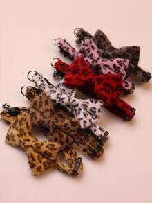 PETSIN 1件装柔软毛绒宠物项圈，可调节轻便，配有可爱豹纹蝴蝶结装饰铃铛吊坠，佩戴舒适，适合小型和中型犬猫日常佩戴、户外散步、度假、聚会、居家使用，易于佩戴。 - 彩色 - 查看 5