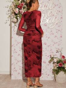 SHEIN Vestido de maternidad de moda con estampado floral, cuello redondo y manga larga - Burdeos - Ver 2