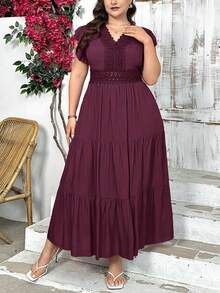 SHEIN Privé Plus Size Elegant Lace Patchwork V-Neck Loose Long A-Line Short Sleeve Dress - Rose Red - View 4