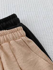 SHEIN Essnce Plus-Size Women's Spring/Summer Fashionable Casual Loose Comfortable Everyday Basic Versatile Slimming Elastic Waist Shorts/Pants 2 Pack,Women Bottom,Summer Clothes,Vacation Outfits,Culottes,Baggy Shorts,Black And Khaki Shorts Wide Leg Shorts Summer Short Sets Women 2 Piece Sets Woman Shorts Shorts For Women Work Shorts For Women - Multicolor - View 7