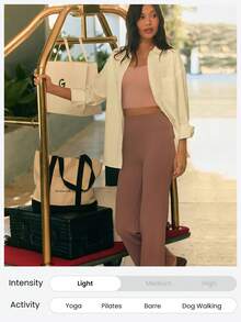 GLOWMODE Quần legging ống rộng cạp siêu cao 29" FeatherFit™ Ease Into It có túi, thích hợp cho mùa xuân hè. - Màu nâu  Mocha - Xem 6
