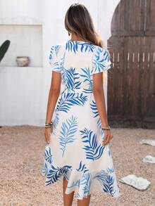 SHEIN Holidaya 夏季女士V领短袖荷叶边下摆不对称印花连衣裙（不对称印花） - 藍白色 - 查看 2