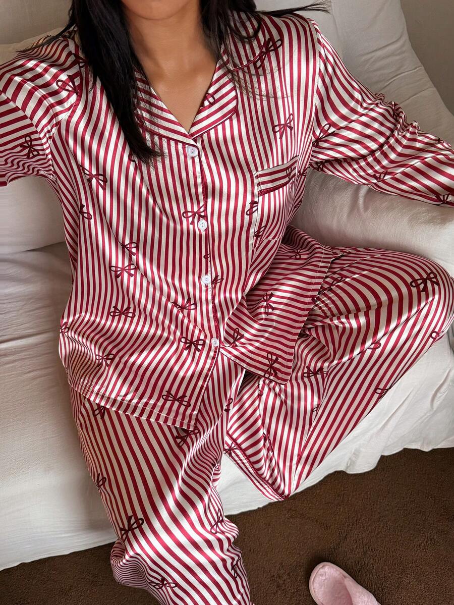 Dream Adore Bộ đồ ngủ nữ cỡ lớn thắt nơ, kẻ sọc, chất liệu giả lụa, cổ ve áo. - Màu Đỏ Sâu - Xem 1