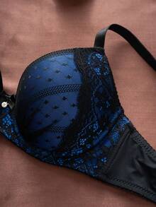 1pc Sexy Lace Simple Gather & Lift Wireless Bra For Small Bust Women