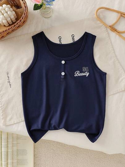 少女夏季新款装饰纽扣藏蓝色吊带背心，字母印花和纯色修身无袖休闲背心