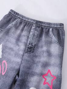 SHEIN ChillGRL Bộ trang phục thường ngày mùa hè cho bé gái tuổi teen: Áo ngắn tay cổ chữ V in số và quần jean in họa tiết graffiti. - Hồng - Xem 7