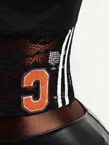 Mistrie 春季新款复古美学连帽背心，蕾丝拼接数字设计，修身剪裁，适合音乐节等街头场合，现已上市 - 黑色 - 查看 5