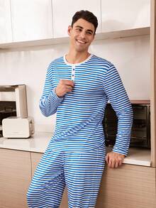 CoupledUp Set de pijamale pentru bărbați, cu mânecă lungă și pantaloni lungi, cu imprimeu contrastant și dungi, stil american casual