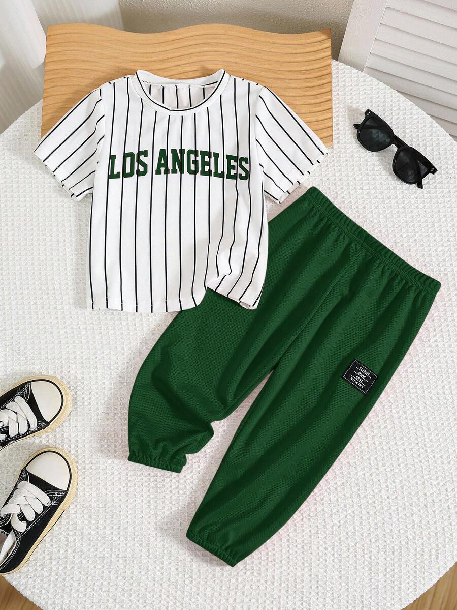 SHEIN 2件套男/女婴舒适透气吸汗休闲运动条纹T恤和慢跑裤套装，适合室内、室外、日常、运动、玩耍、聚会、拍照、度假、春夏穿着。 - 綠色 - 查看 1