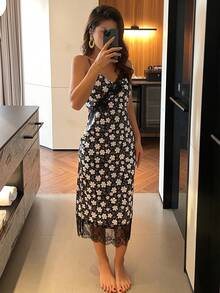 DAZY Charming Floral Contrast Color Lace Decor Sleeveless Long Women Nightgown - Black - View 6