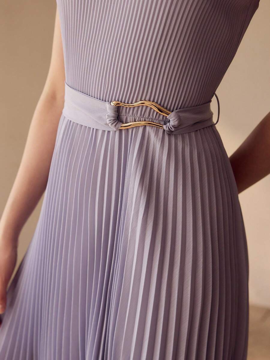 MOTF PREMIUM SOLID PLISSE METAL BELTED SLEEVELESS SHORT DRESS
