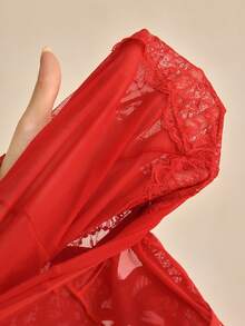 Charlaine 红色蕾丝拼接透视连体衣，显瘦塑形，裆部按扣设计，缎带装饰，浪漫法式风格，优雅精致，女士内衣连体衣，适合外穿，派对、度假、夜店等场合。