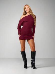 MISSGUIDED Off Shoulder One Sleeve Ruched Mini Dress Long Sleeve Asymmetric Bodycon Party Evening Club - Burgundy - View 3
