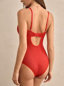 Charlaine 红色蕾丝拼接透视连体衣，显瘦塑形，裆部按扣设计，缎带装饰，浪漫法式风格，优雅精致，女士内衣连体衣，适合外穿，派对、度假、夜店等场合。