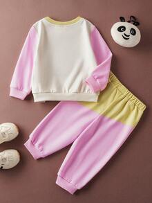 SHEIN Kung Fu Panda Baby Girl Casual Panda Print Colorblock Crew Neck Sweatshirt And Sweatpants Set, Autumn - Pink - View 2