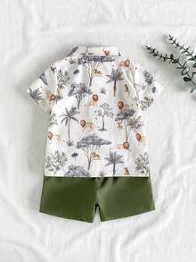 SHEIN Vintaside Kids Bộ đồ mùa hè 2 món cho bé trai, áo cardigan cổ bẻ, áo trên: Áo sơ mi ngắn tay cổ bẻ kẻ sọc trắng đen với cúc đen tương phản, quần dưới: Quần short kẻ sọc trắng đen, trang phục thường ngày thoải mái cho kỳ nghỉ hè, du lịch. - màu xanh lá - Xem 2
