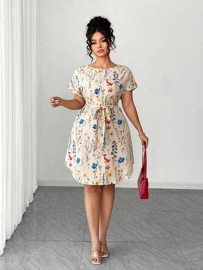SHEIN Elenzya 优雅夏日连衣裙，饰有大号梭织印花