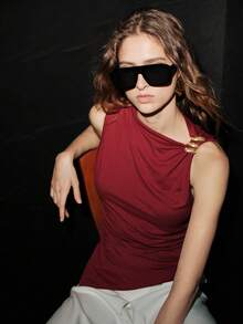 Lumivelle Áo hai dây dáng ôm, thời trang thường ngày, có trang trí kim loại và xếp ly ở eo. - Màu Đỏ Sâu - Xem 5