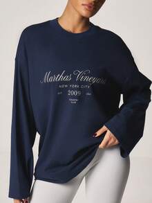 MISSGUIDED Áo thun dài tay cổ tròn dáng rộng in chữ "Martha's Vineyard" - Áo thoải mái chất liệu cotton pha, thích hợp mặc mùa thu đông. - Màu xanh lam - Xem 3
