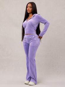 Radiana 女士性感休闲浅紫色经典修身丝绒两件套：拉链连帽衫+阔腿裤，舒适柔软，适合休闲、运动、居家和户外活动穿着。 - 淡紫色 - 查看 3