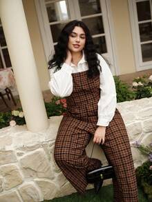 SHEIN MOD 大码女式无袖格子连体裤，配有背带和收腰设计，复古风格，格子连体裤，阔腿裤，卡其裤，老钱风格，返校季服装，秋冬女装，90年代时尚连体裤。春季女装。 - 棕色 - 查看 9