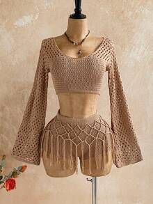 Soleia Bộ 2 món áo len cổ chữ V khoét rỗng tay loe và quần short dệt kim tua rua cho nữ, phong cách Bohemian, Boho, lãng mạn với họa tiết hoa, thích hợp cho kỳ nghỉ, tiệc tùng, hẹn hò, ngày Valentine, lễ Phục sinh, lễ hội, tiệc trà chiều, đi biển, du thuyền, nghỉ mát thành phố. - Màu Khaki - Xem 3