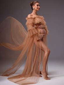 MaterniChic 孕妇纯色撞色网纱荷叶边露肩长袖开衩下摆时尚连衣裙 - 卡其色 - 查看 5