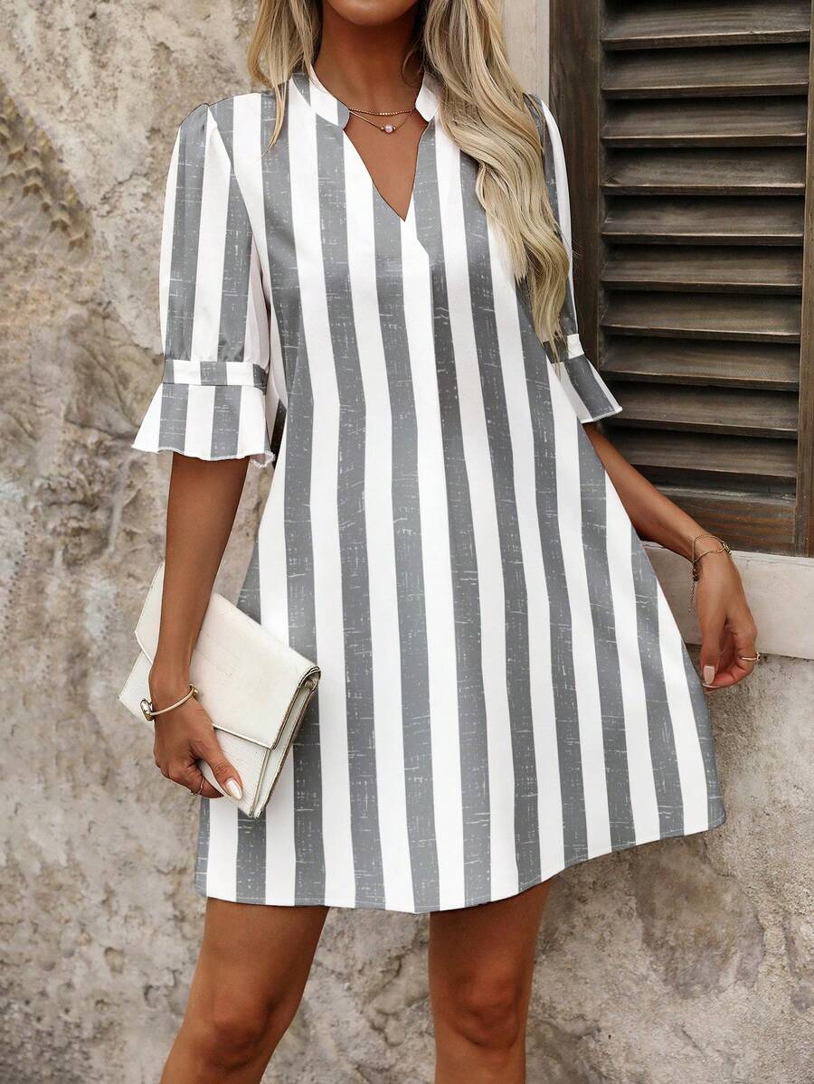 SHEIN Clasi 女士休闲条纹V领短连衣裙，夏季 - 彩色 - 查看 1