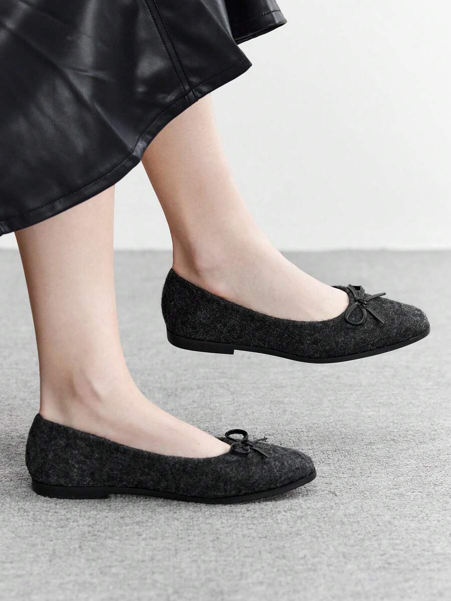 CUCCOO BIZCHIC Women's Comfortable Casual Velvet Bow Shoes Valentine's Day - Black - View 1