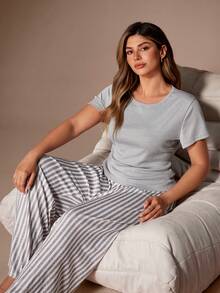 Lazeform Pantalón de pijama de talla grande con estampado de rayas y conjunto de pijama de cuello redondo de manga corta de unicolor, ropa de estar en casa de estilo americano casual para verano, ropa de estar en casa para mujeres de talla grande, ropa de dormir de talla grande, ropa de estar en casa para curvas, ropa de dormir para después del parto y lactancia materna - Multicolor - Ver 1
