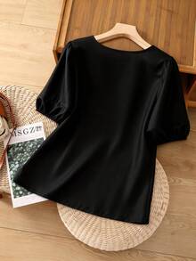 SHEIN LUNE Plus Size Women's Black And White V-Neck Placement Print Short Sleeve Top,Elegant Boho Puff Sleeve Blouse,Summer Holiday Vacation Casual Fashion - Black - View 2