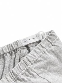 Modmama Setelan Kasual Ibu Hamil 3 Potong - Kaos Lengan Pendek Kerah Bulat dan Celana Pendek - MultiWarna - View 4