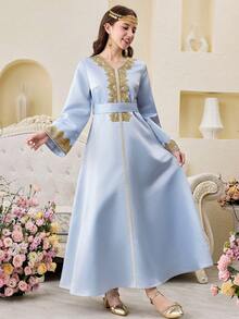 SHEIN 少女V领长袖喇叭袖花卉蕾丝边连衣裙 复古优雅浅蓝色长裙 - 淺藍色 - 查看 5