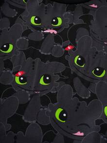 SHEIN How to Train Your Dragon قميص تي شيرت قصير الأكمام بطبعة كاملة للرقبة المستديرة، للأولاد، صيفي - الأسود - مشاهدة 5
