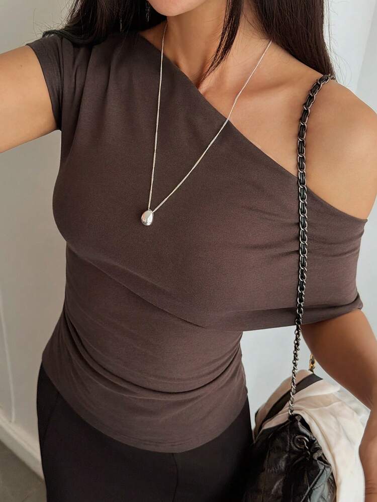 Elegant Slim Fit Brown Short Sleeve T-Shirt For Women, Suitable For Party, Valentine's Day, Spring/Summer