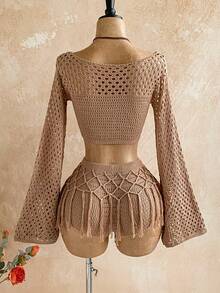 Soleia Bộ 2 món áo len cổ chữ V khoét rỗng tay loe và quần short dệt kim tua rua cho nữ, phong cách Bohemian, Boho, lãng mạn với họa tiết hoa, thích hợp cho kỳ nghỉ, tiệc tùng, hẹn hò, ngày Valentine, lễ Phục sinh, lễ hội, tiệc trà chiều, đi biển, du thuyền, nghỉ mát thành phố. - Màu Khaki - Xem 2