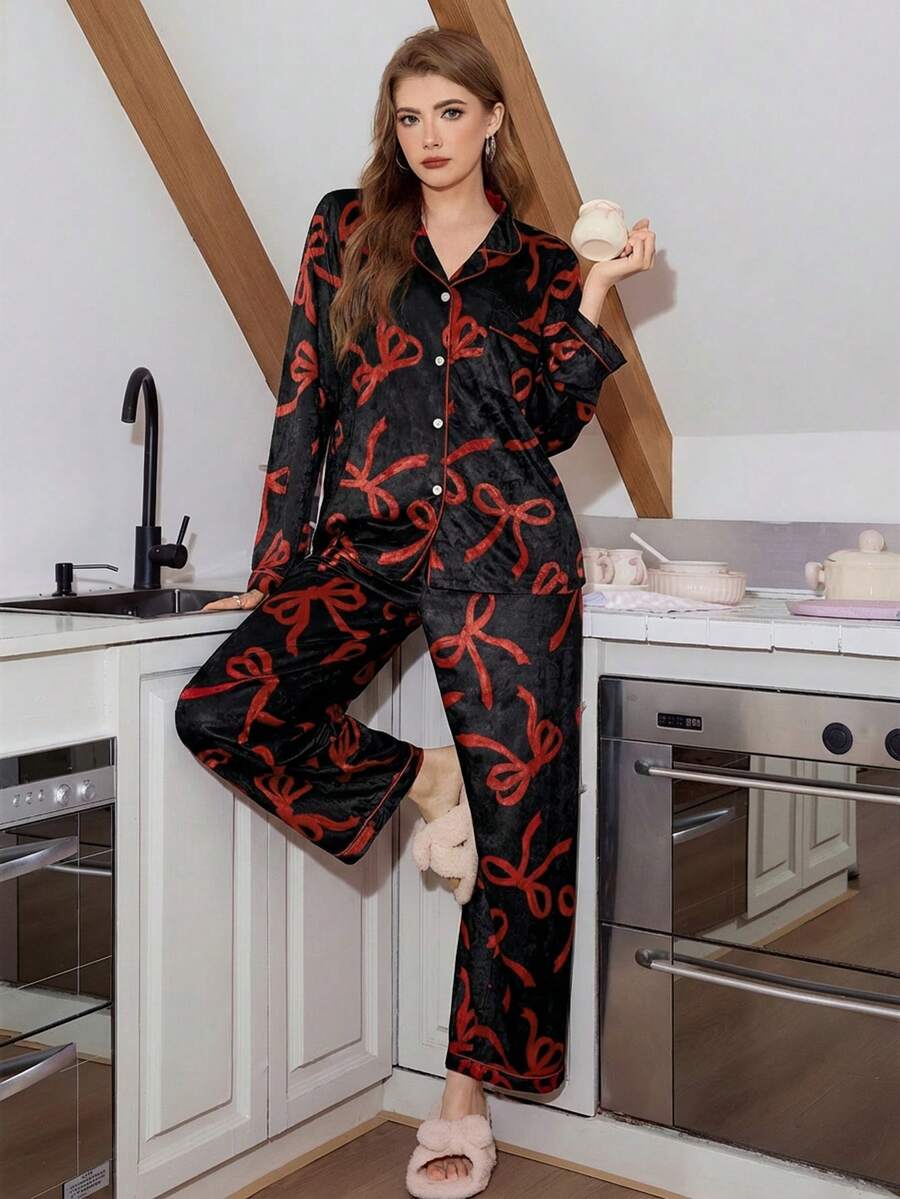 SHEIN 可爱蝴蝶结装饰女士睡衣套装 - 彩色 - 查看 1