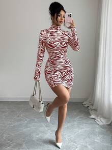 Elenzga Vestido mini ajustado elegante y sexy para oficina, fiesta, cita, de mujer. Vestido de punto con estampado de cebra, manga larga, cuello alto, ajuste que estiliza la cintura, para otoño/invierno - Burdeos - Ver 7
