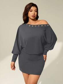 Auralis 大码纯色不对称领休闲连衣裙/露肩镂空设计，大码宽松上衣，大码紧身连衣裙/大码二合一罗纹高弹针织连衣裙/迷你裙/情人节/黑色Y2K酒吧演唱/休闲现代优雅 - 深灰色 - 查看 4