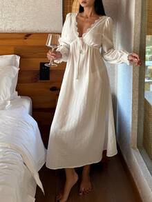 DAZY 度假风纹理条纹蕾丝拼接露背收腰中长款女士睡裙 - 白色 - 查看 1