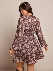 Elaquor Plus Size Women V-Neck Ruched Floral Print Elegant Waist Cinched Long Sleeve Dress