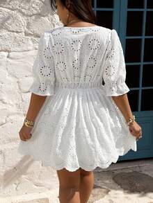 Sunnyshic Vestido de manga abullonada con cuello en V, talla grande, con bordado, textura y botones en la cintura, corte evasé, dulce y elegante para primavera/verano, citas, fiestas - Blanco - Ver 2