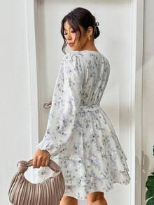 Lounesse 大码女式休闲长袖印花连衣裙，优雅荷叶边下摆设计，浪漫度假风，春夏新款 - 彩色 - 查看 2