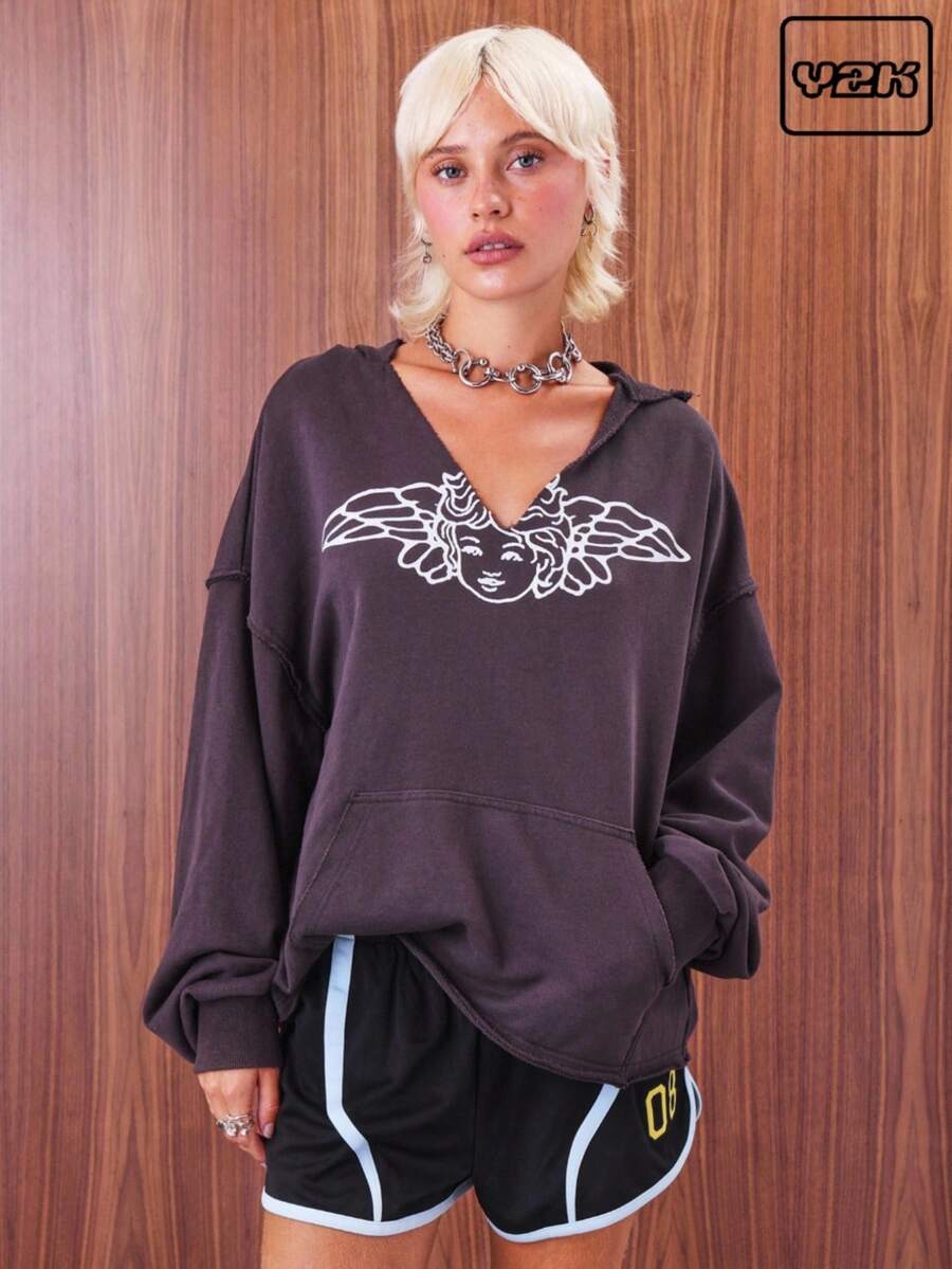 COUREZ V领水洗连帽衫，天使印花 / Y2K 秋季女装 秋季服装 可爱上衣 印花T恤 外出上衣 冬季服装 返校季 - 深灰色 - 查看 1