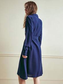 Écloséra 优雅休闲刺绣衬衫领长袖系腰A字中长连衣裙，适合春秋季穿着。 - 藏蓝色 - 查看 7