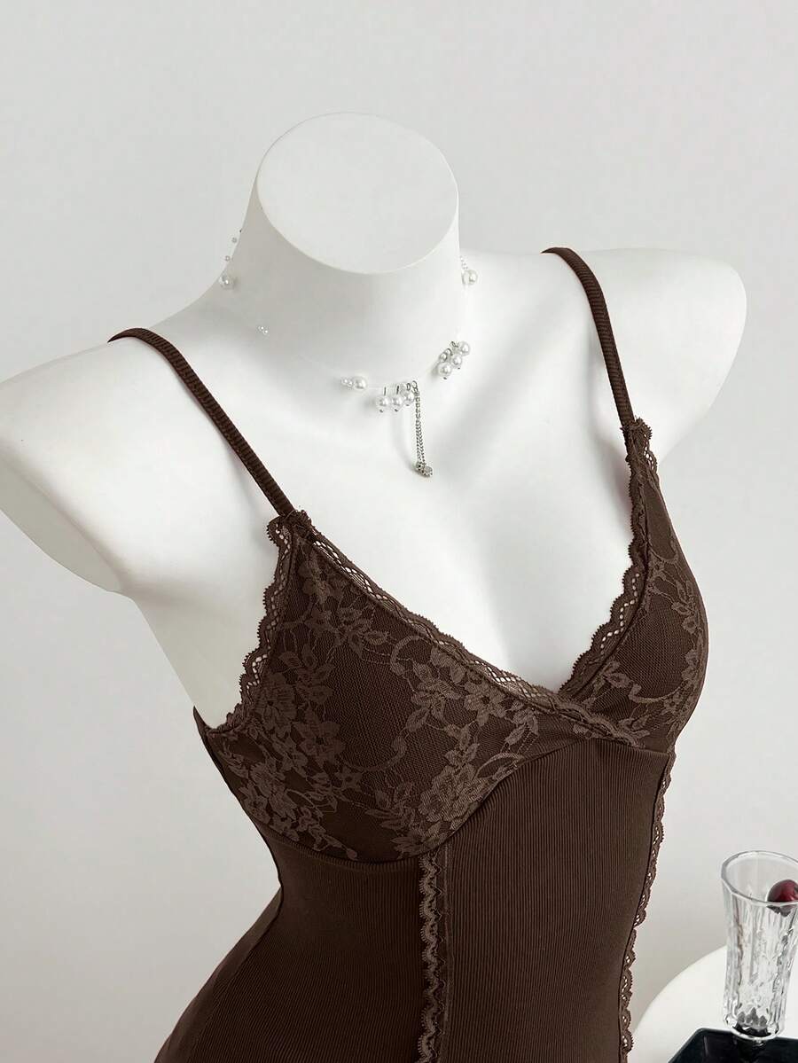 Elamini 女士蕾丝拼接针织高弹罗纹吊带背心 - 棕色 - 查看 1