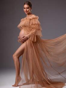 MaterniChic 孕妇纯色撞色网纱荷叶边露肩长袖开衩下摆时尚连衣裙 - 卡其色 - 查看 1